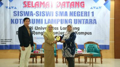 Ratusan Siswa SMAN 1 Kota Bumi Kunjungi Unila Raih Informasi Jalur Masuk