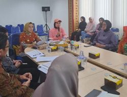 Ketua Dekranasda Riana Sari Arinal Pimpin Rapat Persiapan Lampung Craft 2024