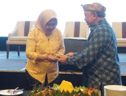 Rektor Buka Seminar Kesehatan dan Rayakan HUT IKPA ke-6