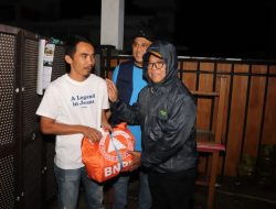 Respon Cepat, Pj. Gubernur Samsudin Tinjau Sejumlah Korban di Lokasi Bencana Akibat Hujan Lebat dan Angin Kencang