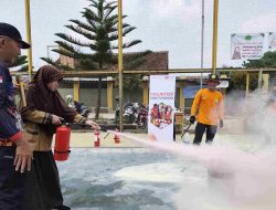 Rumah Zakat Lampung Gelar Simulasi Gempa Bumi dan Kebakaran di SDIT Ar Rahman Jatimulyo