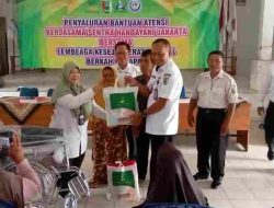 Bantuan ATENSI Kemensos RI Disalurkan untuk 90 Lansia di Kabupaten Pesawaran
