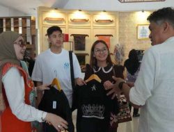 Ratusan Peserta HUT REI Kunjungi Dekranasda Lampung, Produk Kriya, Wastra dan Kuliner Jadi Daya Tarik