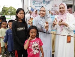 Kolaborasi TP. PKK, DWP, dan OPD Provinsi Lampung Bagikan Ratusan Takjil untuk Masyarakat